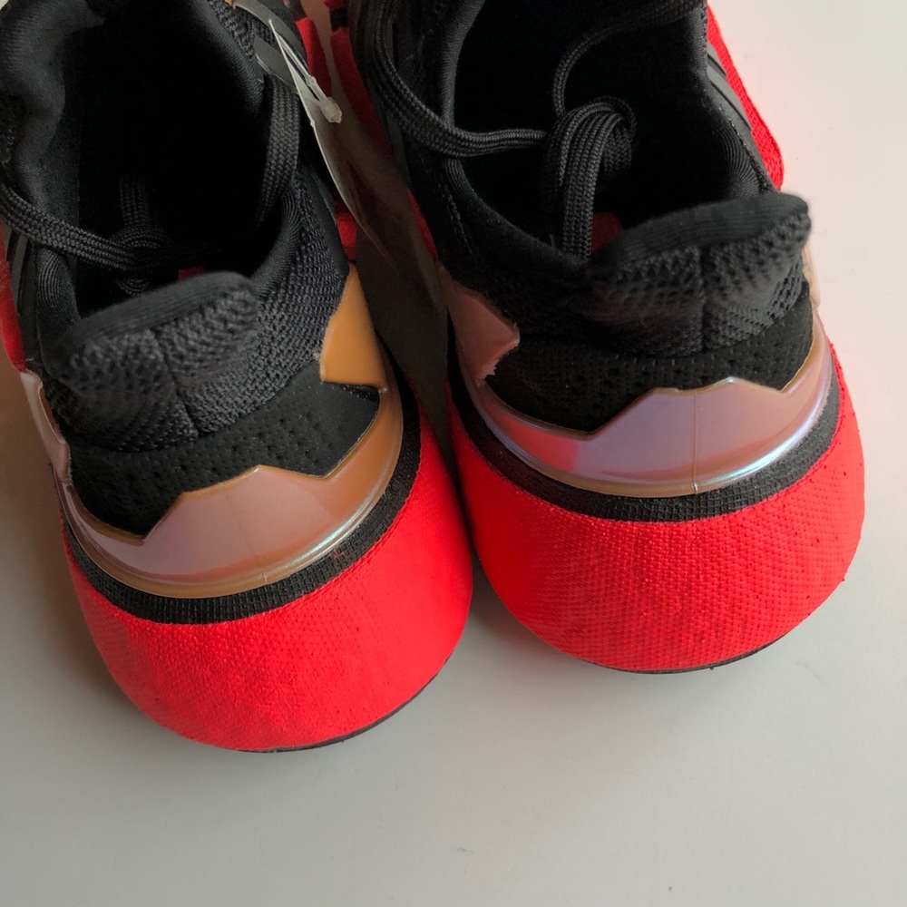 Adidas - Picture 3 of 14